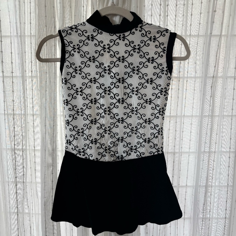 Sleeveless Black White Figure Skating/Dance Competition Dress - EUC, Adult XS